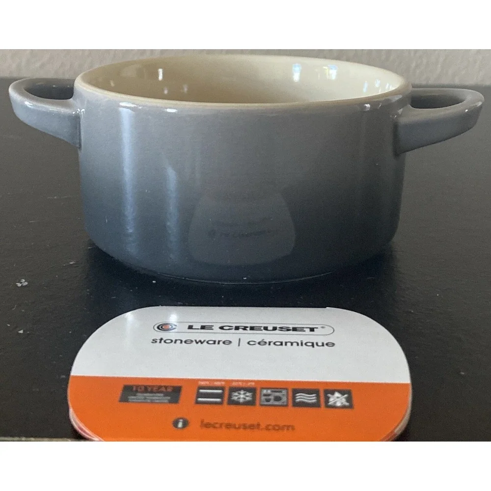 Le Creuset Stoneware Mini Round Cocotte - 8oz -‎ Flint Gray - Brand New